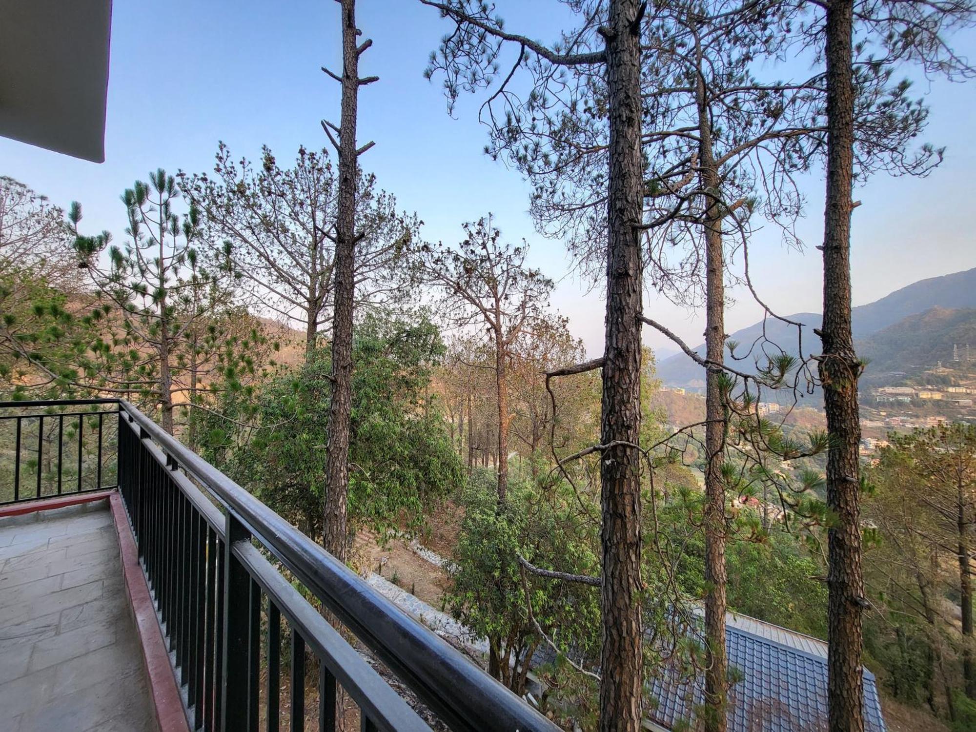 Rainbow Resorts Solan Ruang foto