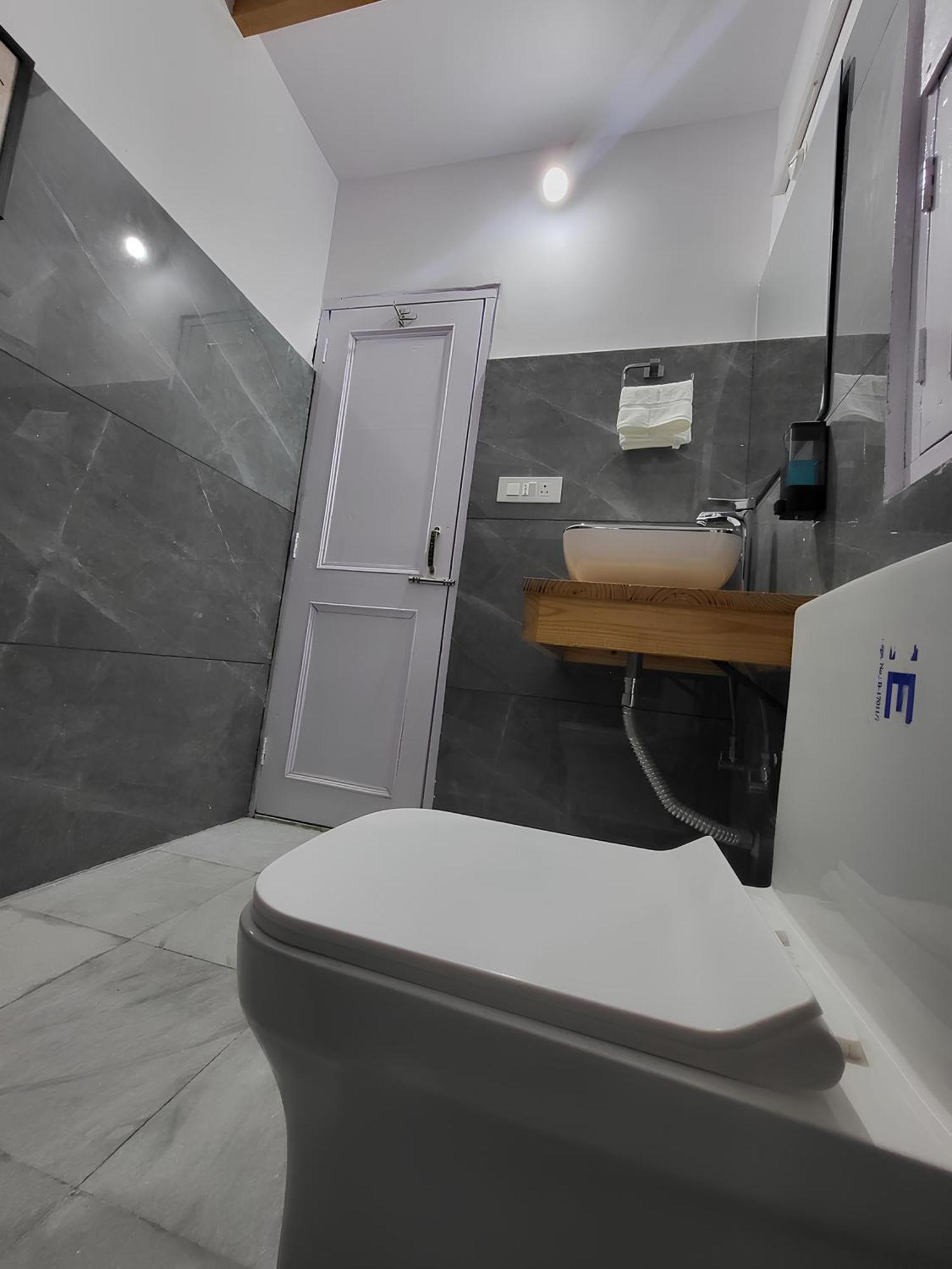 Rainbow Resorts Solan Ruang foto