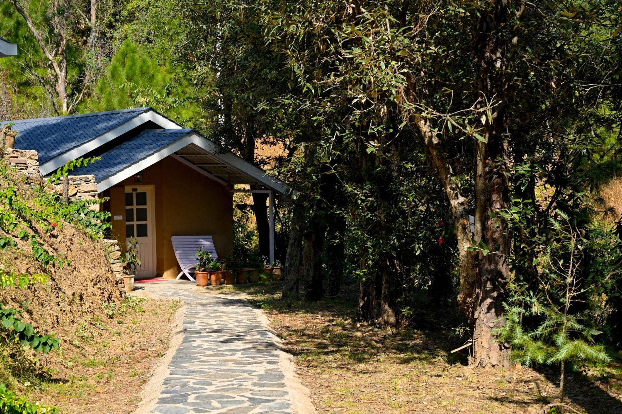 Rainbow Resorts Solan Bagian luar foto
