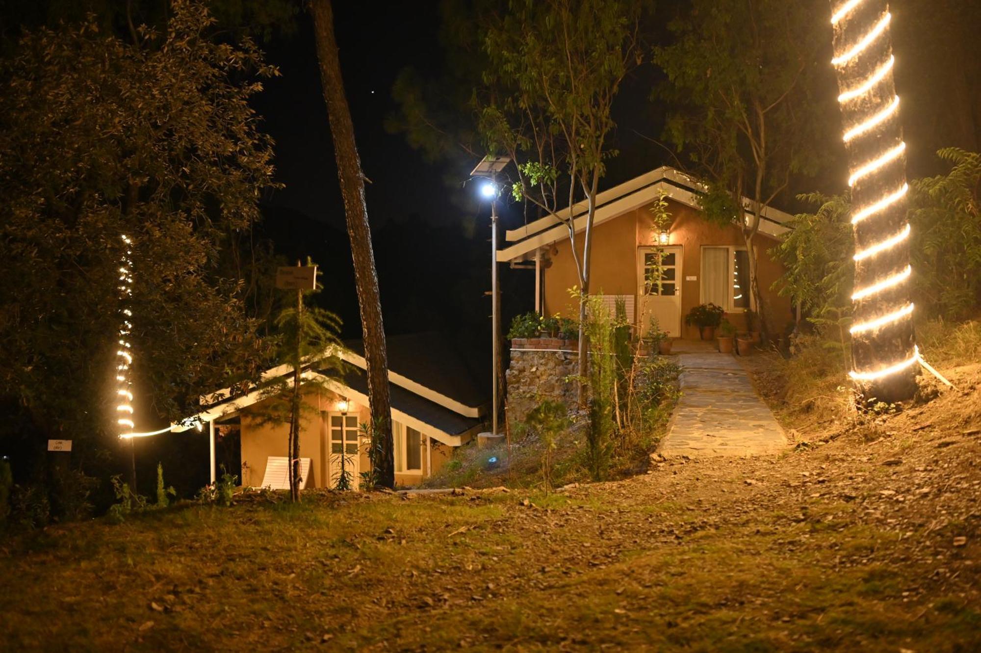 Rainbow Resorts Solan Bagian luar foto