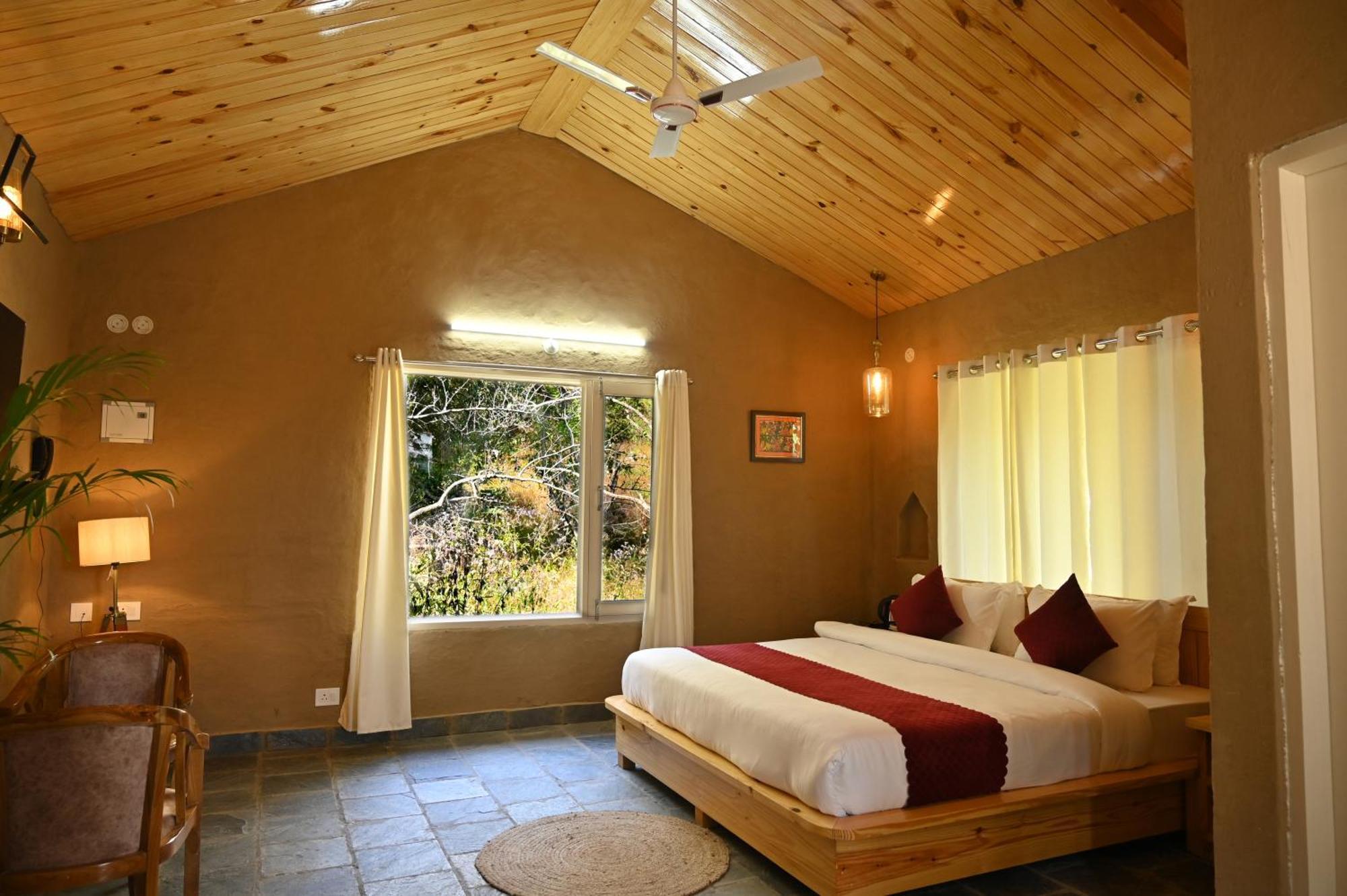Rainbow Resorts Solan Bagian luar foto