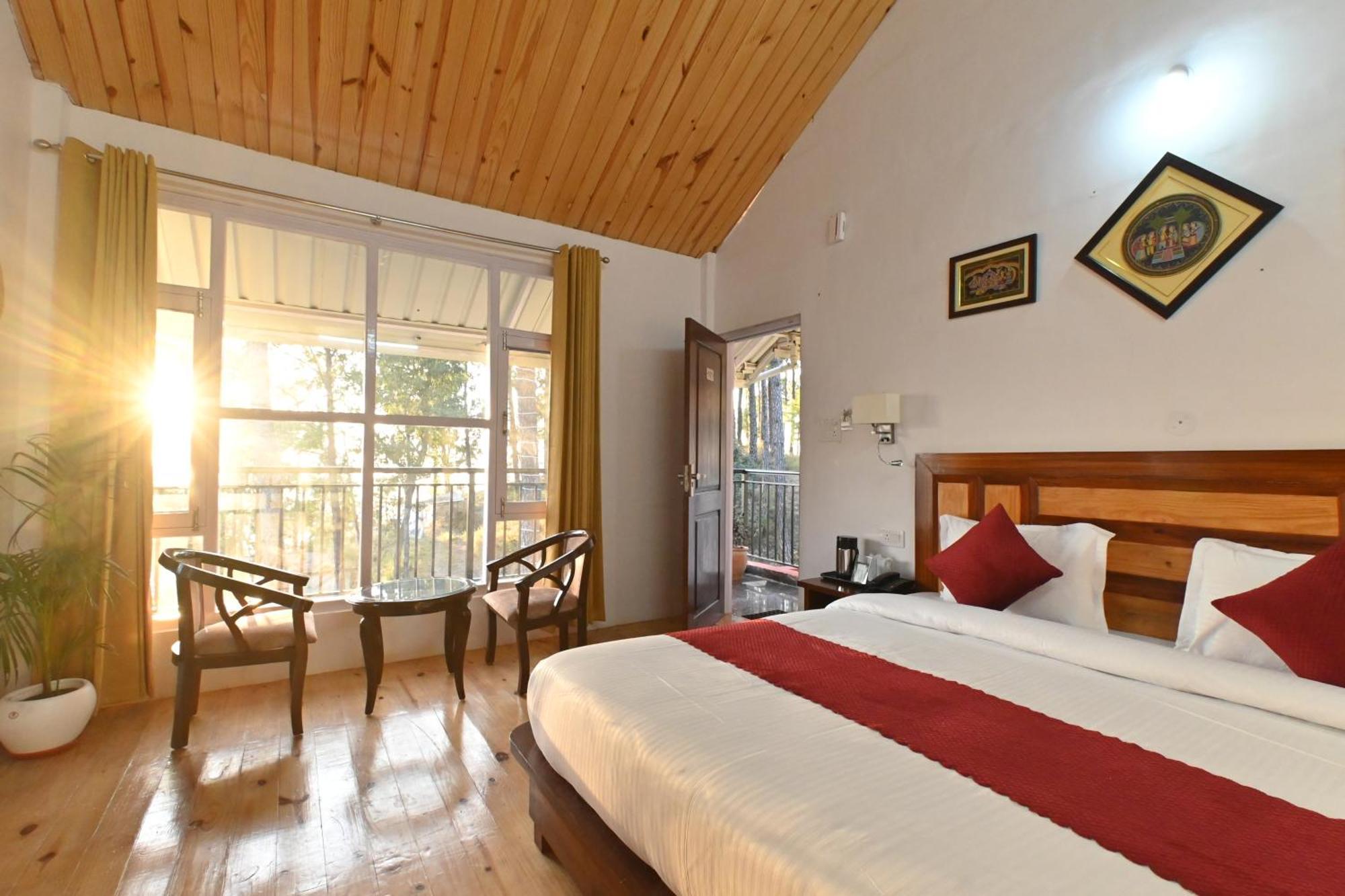 Rainbow Resorts Solan Bagian luar foto