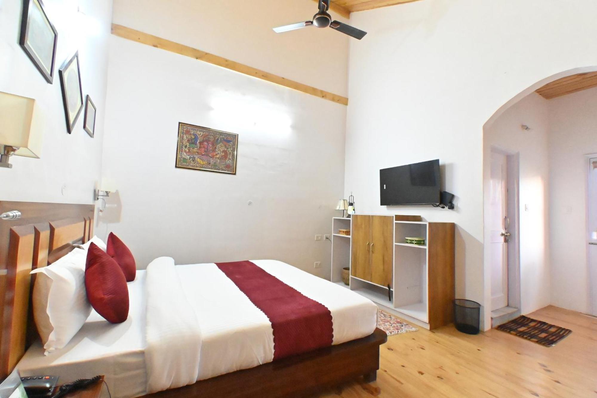 Rainbow Resorts Solan Bagian luar foto